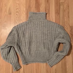 Chunky cropped turtle neck sweater
